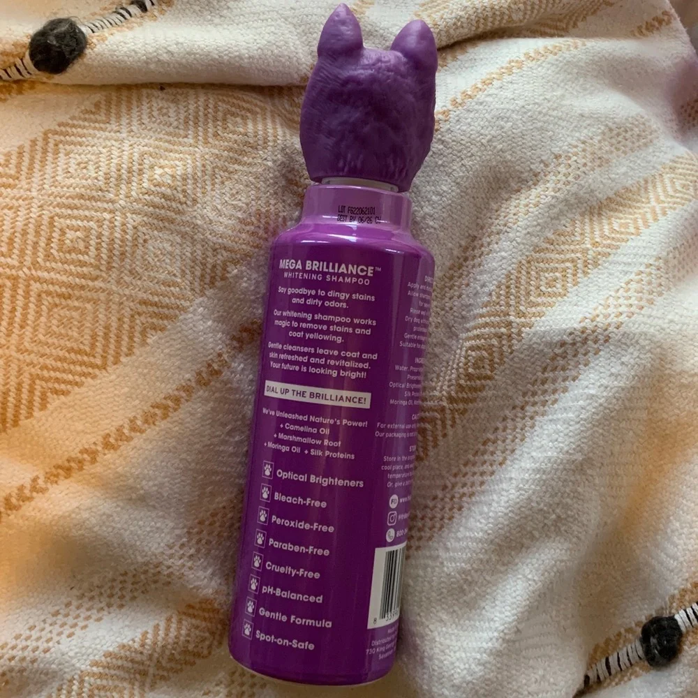 Friday’s Dog Mega Brilliance Whitening Shampoo 12 fl oz